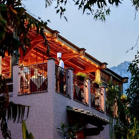 Village Hotel