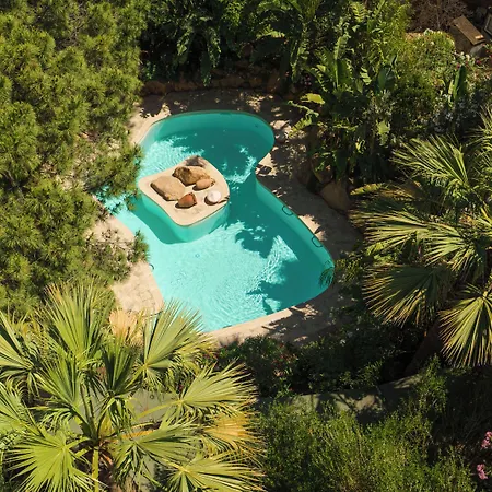 Village 5* Santa Margherita di Pula