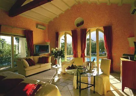 Hotel Village