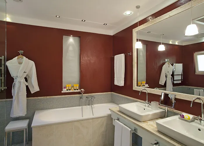 Village 5* Санта-Маргерита-ди-Пула